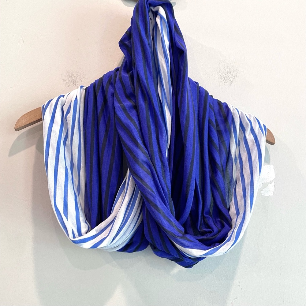 GAP Striped Infinity Scarf - Picture 3 of 7